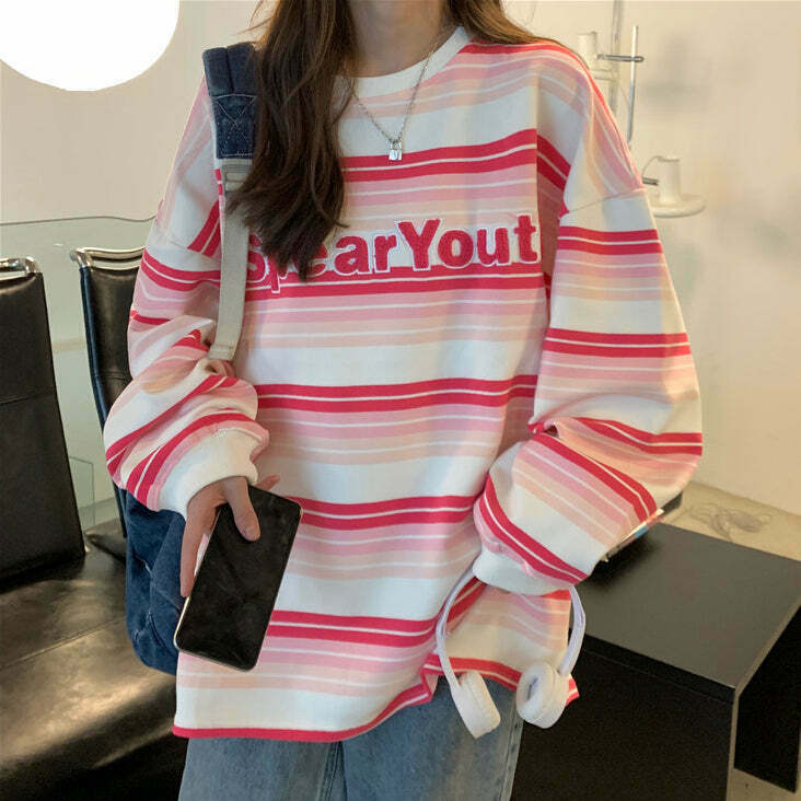 Embroidered Striped Crew Neck Sweatshirt for Gen Z Fashionistas