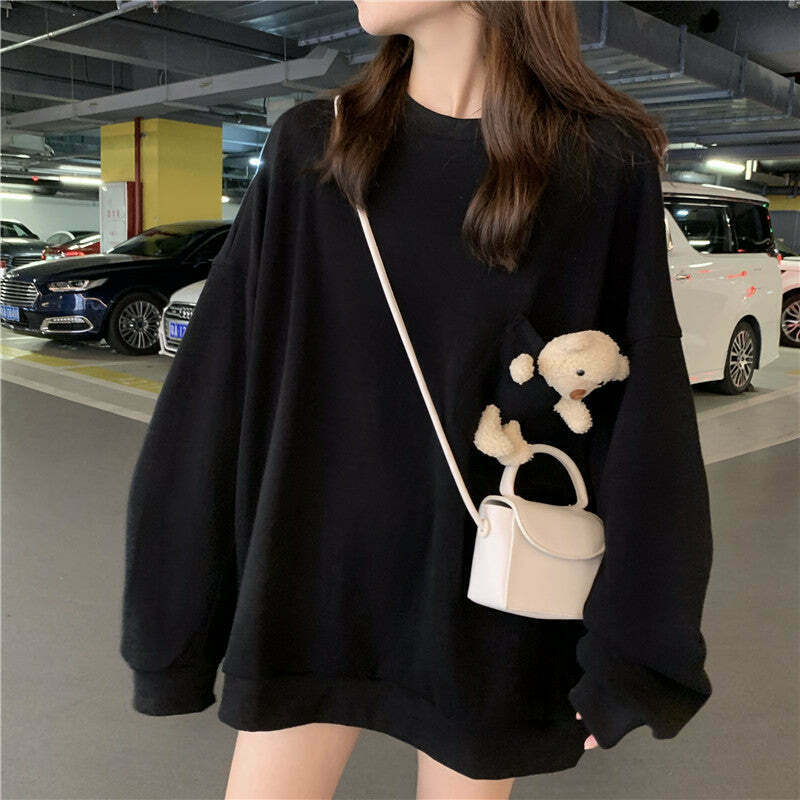 Gen Z K-POP Streetwear: Bear Print Long Sleeve Sweatshirt