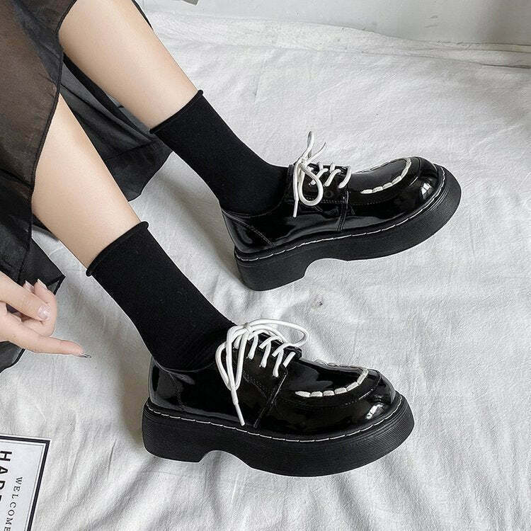 Gen Z Lace-Up Black Shoes: Trendy Thick Heel Streetwear for K-POP & Y2K Fashion