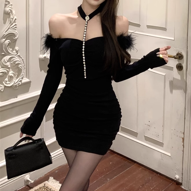 Gen Z Off-Shoulder Rhinestone Bodycon Dress for K-POP & Streetwear