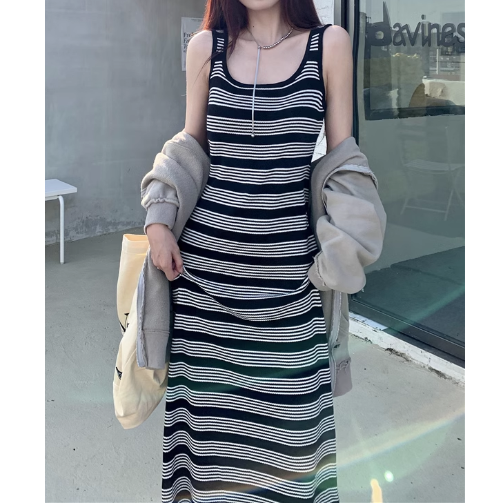 Gen Z Striped Sleeveless Knit Dress: Y2K Streetwear Fashion