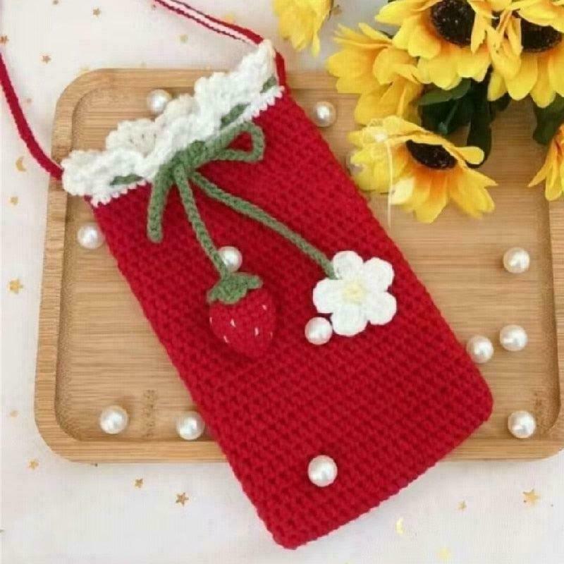 Hand-Crocheted Cotton Strawberry Mini Bag for Gen Z K-POP Streetwear Fashion