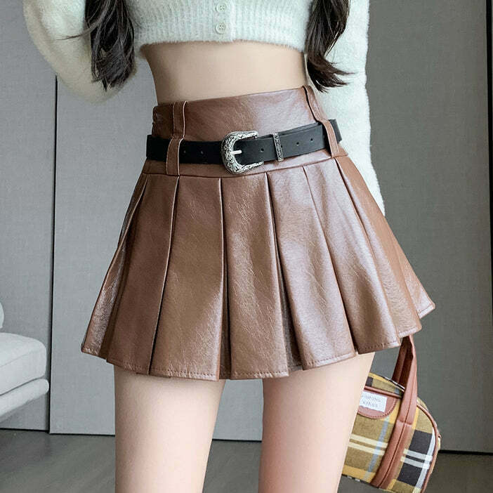 High-Waisted Pleated Leather Skirt: Retro Style for Gen Z Fashionistas