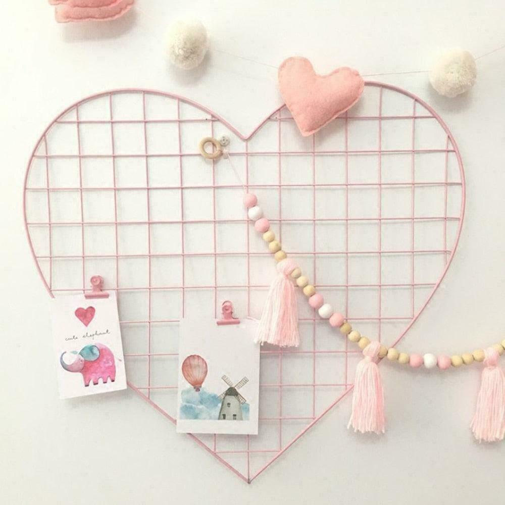 Princesscore Collage Heart Wire Wall Decor for Gen Z Fashionistas