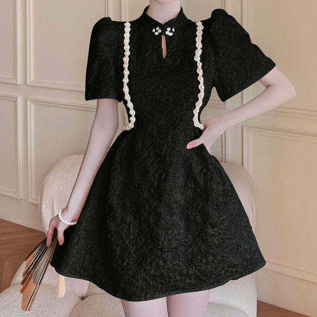 Retro Pearl Jacquard Short-Sleeve Qipao Dress for Gen Z Fashionistas