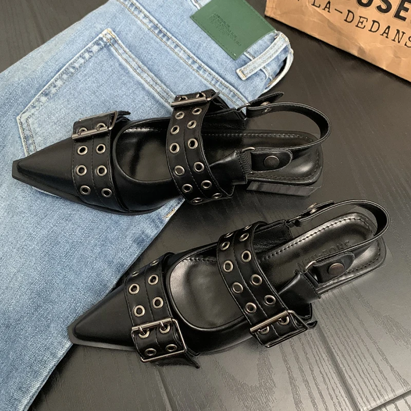 Retro Style Gen Z Sandals: Trendy K-POP Streetwear for Y2K Fashion