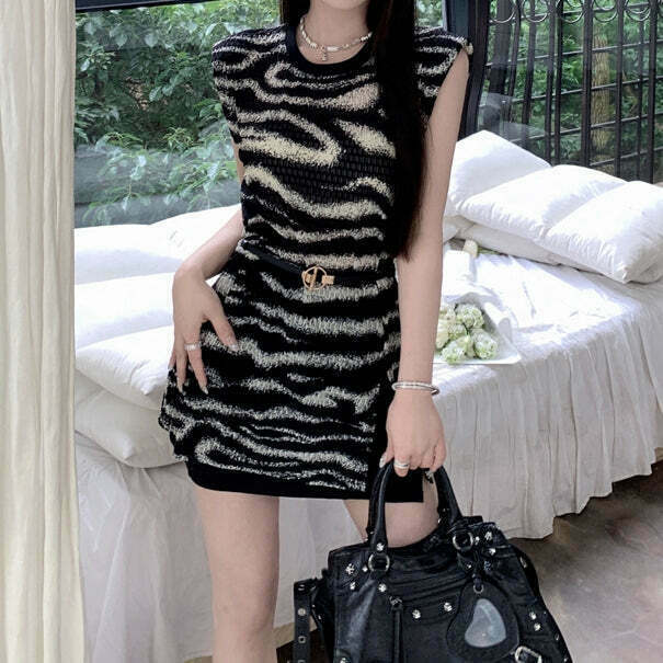 Striped Sleeveless Dress with High Waist and Side Slit - Trendy Gen Z K-POP Streetwear for Y2K Fashion