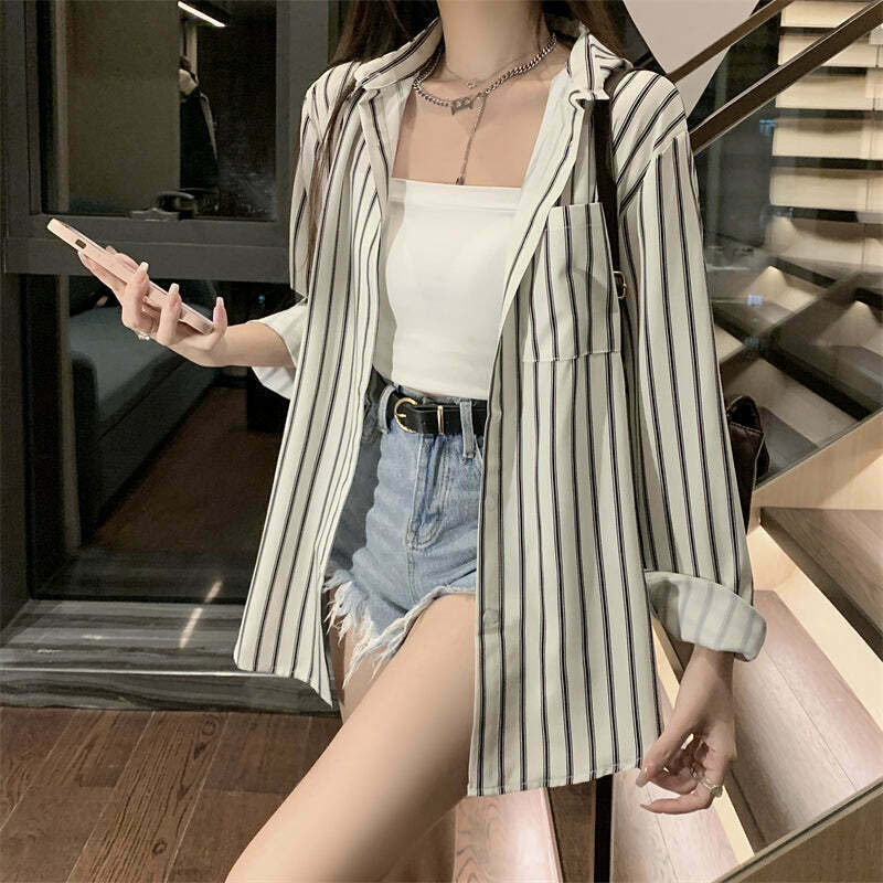 Striped Sunscreen Shirt: Trendy Long Sleeve Top for Gen Z Fashionistas